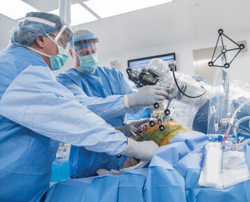 کاهش بستری با جراحی رباتیک