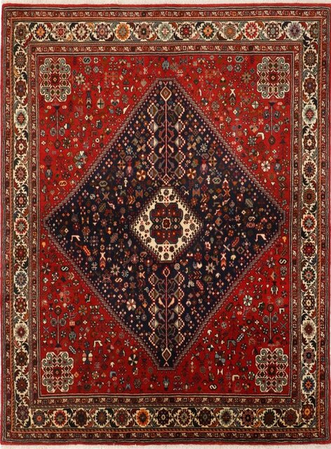 پراکندگی سحرآمیز طرحها در قالی آباده