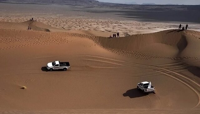 «رصد ابر ماه یا فرسایش طبیعت؟/ کویر، قربانی جدید تورهای لاکچری