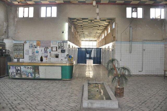 حمام کارون قبل از ریزش سقف حمامهای عمومی که دیگر نیستند