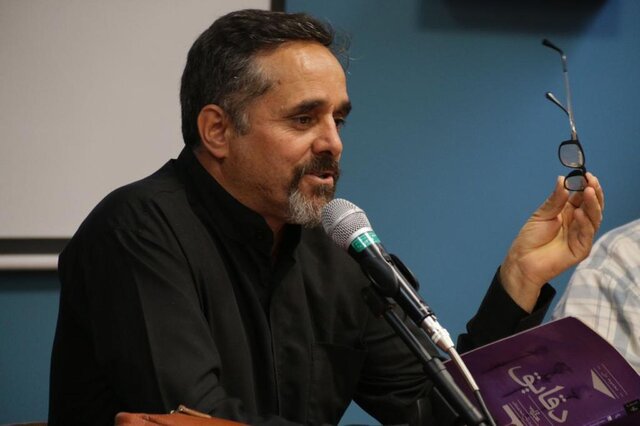 دقایقی با نقد مجموعه شعری از کاشمر