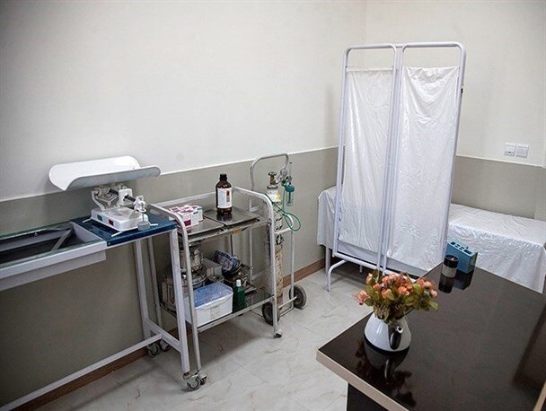 عکس اینترنتی است دسترسی به خدمات پزشکان متخصص در روستاها میسر نیست