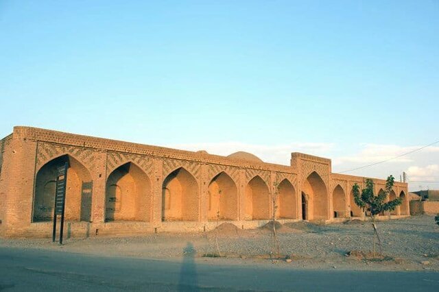 کاروانسراهای مزینان و فخرآباد مرمت شد