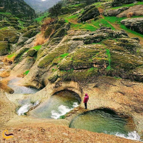 عکس تزئینی است حضور ۷۰ هزار نفر در منطقه گردشگری هفت حوض مشهد در ایام نوروز