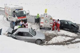 امدادرسانی به ۴۷ خودروی گرفتار در برف در فریمان