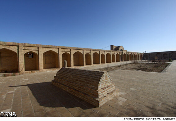 تماشای تاریخ تیموری در آرامگاه ابوبکر تایبادی