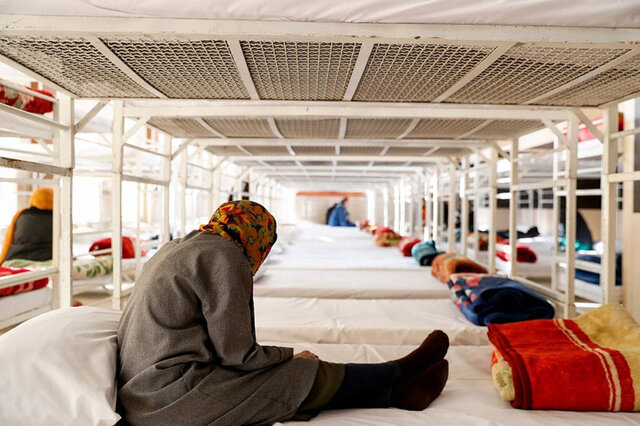 سالهای دور از خانه