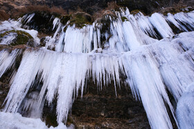 آبشار یخ زده اخلمد