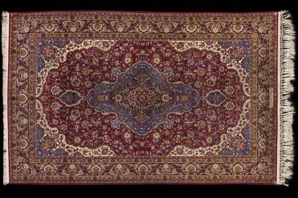 سیری در گنجینه فرشهای وقفی حاج حسینآقا ملک