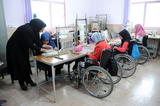 یکی از دستاوردهای انقلاب اسلامی، فعالیت مراکز فنی حرفه‌ای در حوزه معلولین است