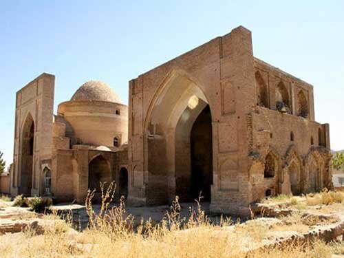 بهار در سرزمین طلای سرخ ایران