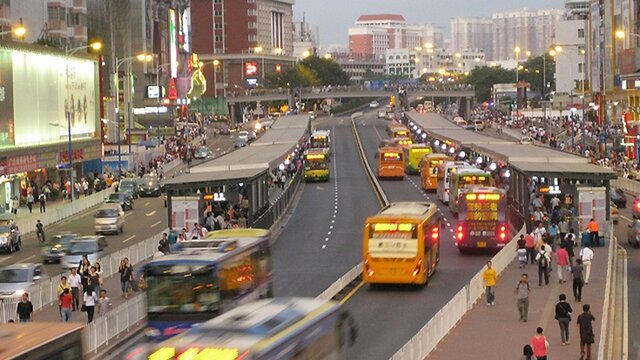 چگونه انتشار گازهای گلخانهای حملونقل جهانی را کاهش دهیم؟