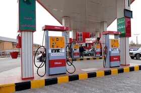 فرماندار زاهدان از ساخت ۱۵ جایگاه عرضه بنزین در شهرستان زاهدان خبر داد