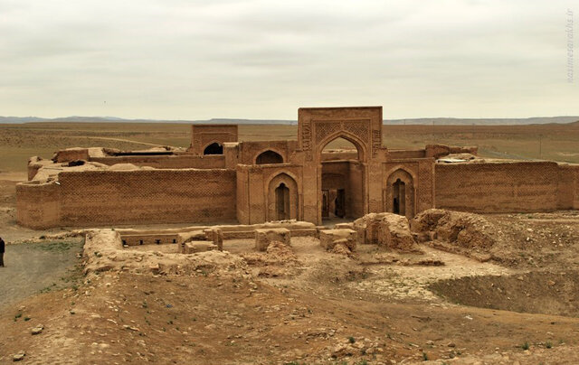 ۸۵ درصد بافت تاریخی شهرستان سرخس تخریب شده است