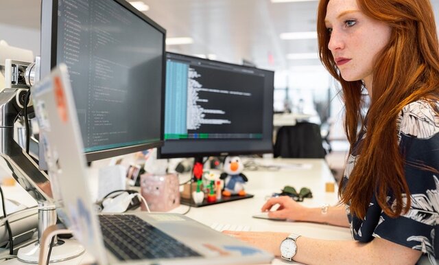 مقصر نابرابری جنسیتی در علوم رایانهای کیست؟