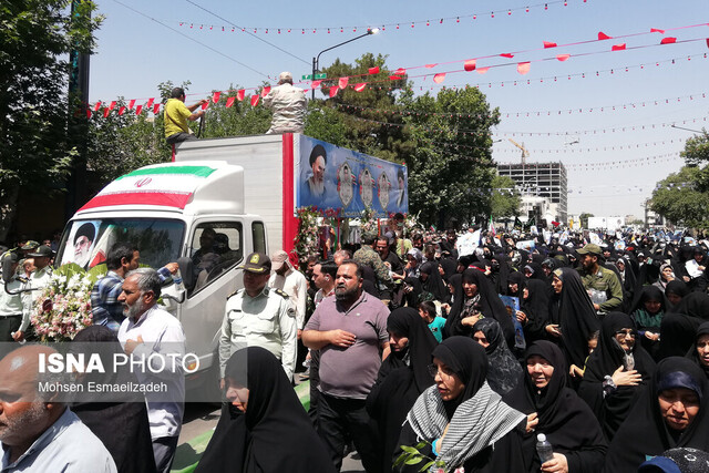 مراسم تشییع پیکر شهدای خراسانی حادثه تروریستی سراوان، در مشهد برگزار شد مراسم تشییع پیکر شهدای خراسانی حادثه تروریستی سراوان، در مشهد برگزار شد