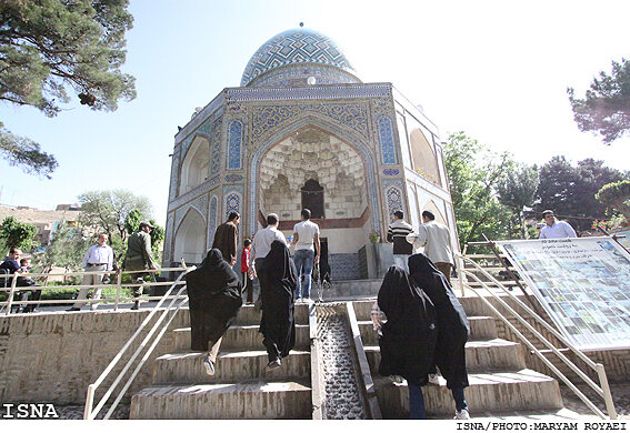 نمی‌توان به صنعت گردشگری نگاه سنتی داشت