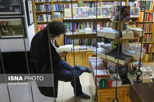 کتابفروشهایی که نمیتوانند کتاب بخرند