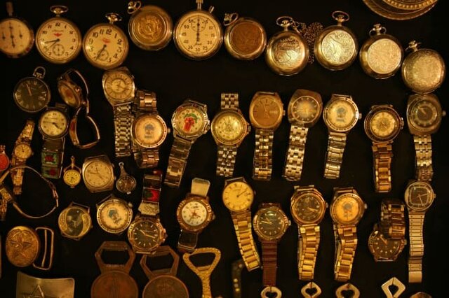 ۹۹ درصد ساعتهای بازار وارداتی است ۹۹ درصد ساعتهای بازار وارداتی است
