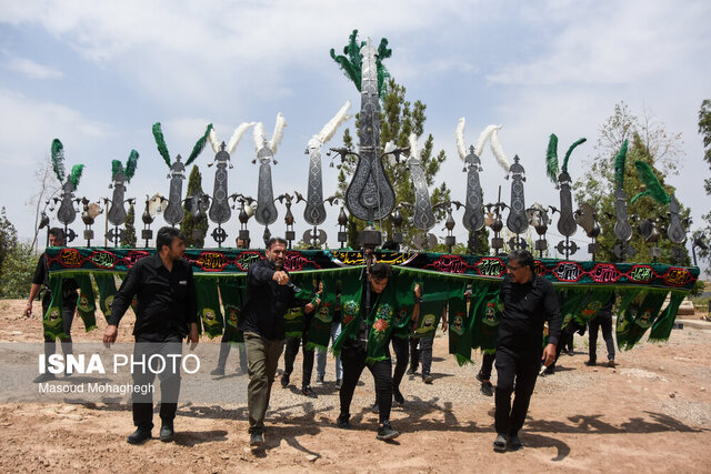 نمادهای روی «علم» در دستههای عزاداری یادآور چه وقایعی است؟