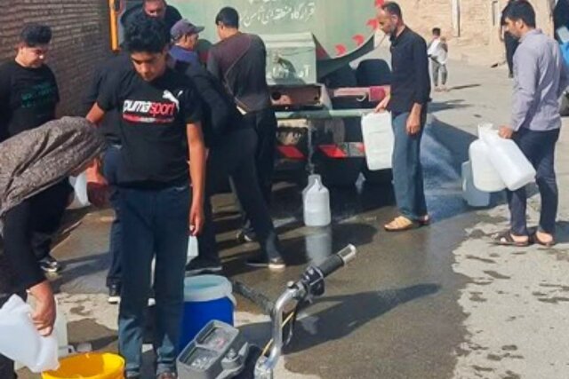 مشکلات دیرینه کمبود آب در برخی محلات ایرانشهر رفع شد