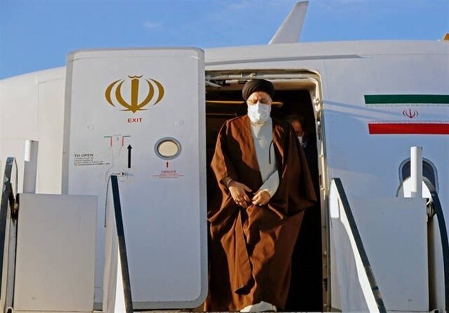 عکس آرشیوی است رئیسی وارد مشهد شد