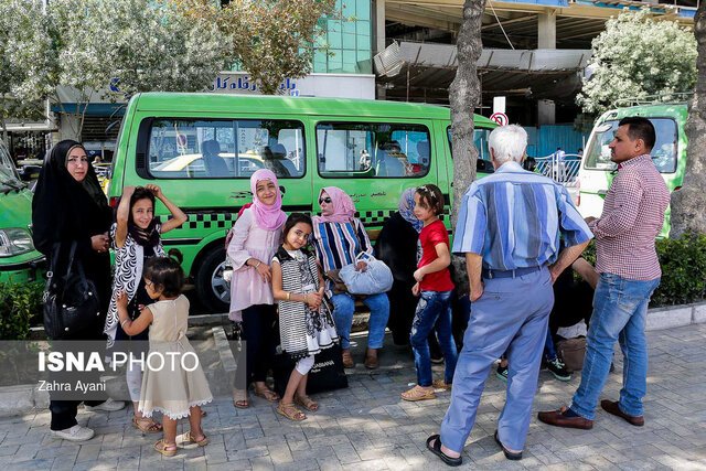 عکس از آرشیو کمبود تورلیدر عرب زبان در مشهد