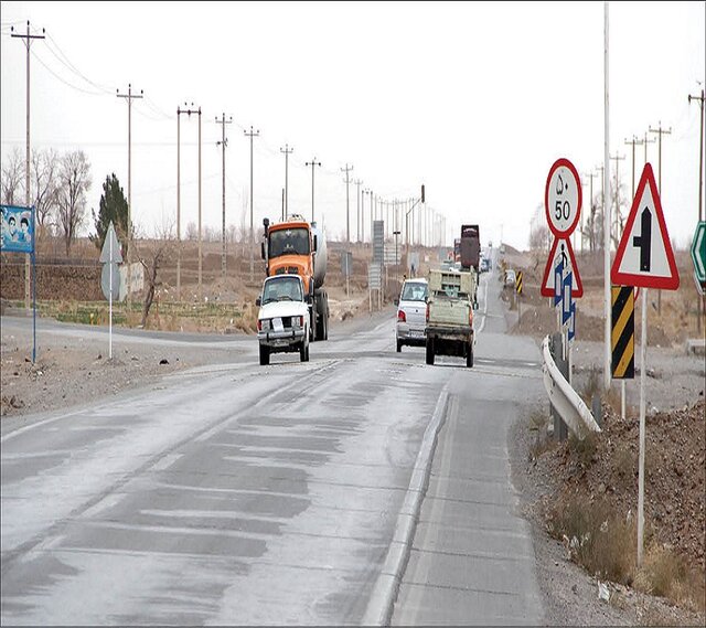 جادهای که تبدیل به کابوس کودکان و مردم رشتخوار شده است