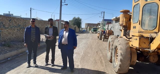 آسفالت ۲۸ هزار مترمربع معابر روستاهای بخش ششطراز در انتظار تأمین قیر