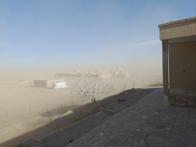 ریزگردها؛ تهدیدی برای آثار تاریخی سرخس