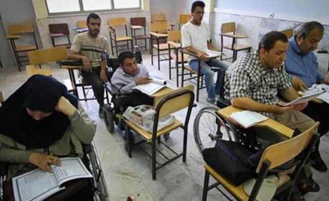۷۲۷ دانشجوی معلول در خراسان رضوی تحت پوشش بهزیستی هستند