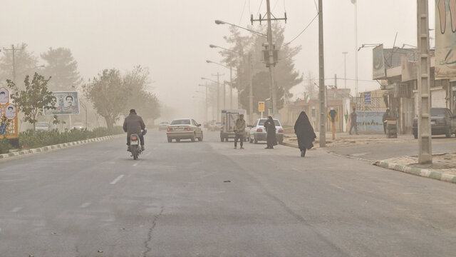 هوای پاکم آرزوست/نفسهای سنگین سرخس زیر سایه گرد و غبار