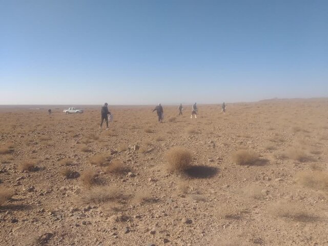 جلوگیری از فرسایش خاک با بذرپاشی در خلیلآباد جلوگیری از فرسایش خاک با بذرپاشی در خلیلآباد