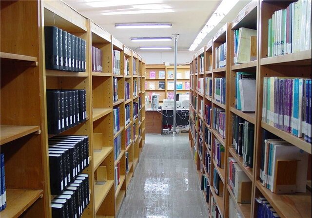 ترویج فرهنگ کتابخوانی از مهم ترین راهکارهای کاهش معضلات فرهنگی و اجتماعی است