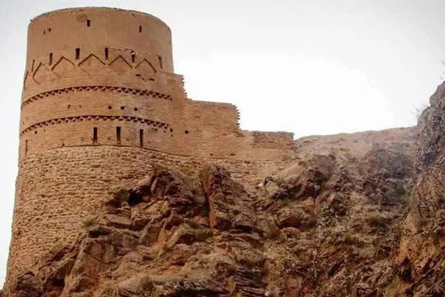 دروازه تاریخی ارغون شاه یکی از مهمترین جاذبه‌های گردشگری خراسان است