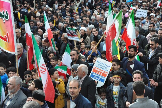 حضور پرشور مردم شهرستانهای خراسان رضوی در راهپیمایی ۲۲ بهمن