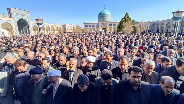 پیکر محمدرضا خباز به خانه ابدی بدرقه شد/مردم برای آخرین دیدار آمدند