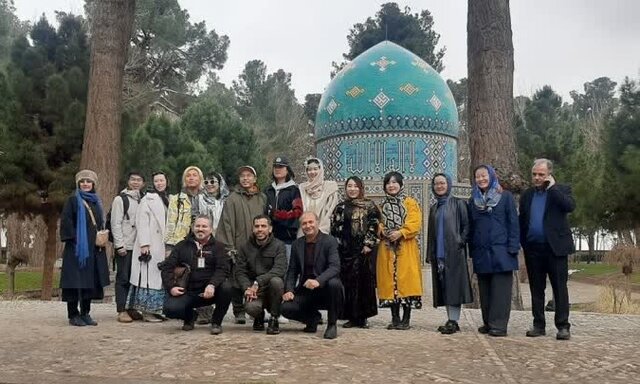 ورود اینفلوئنسرهای چینی به خراسان رضوی ورود اینفلوئنسرهای چینی به خراسان رضوی