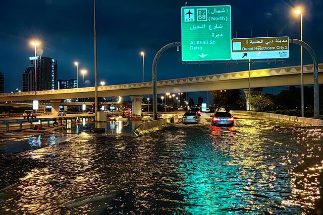 رکورد ۷۵ ساله بارندگی در دبی شکست