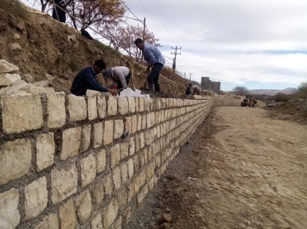 نجات ۲۱ روستای در معرض خطر رانش سنگ و سیلاب شهرستان کلات در گرو اجرای دیوار ساحلی