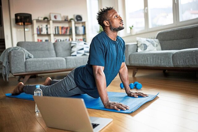 نشستن بیشتر از ۵ ساعت؛ افزایش ۲ سانتیمتری دور کمر