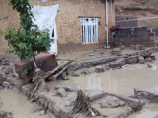 آبگرفتگی برخی منازل و قطع راه ارتباطی چند روستا در سیل هزار مسجد کلات