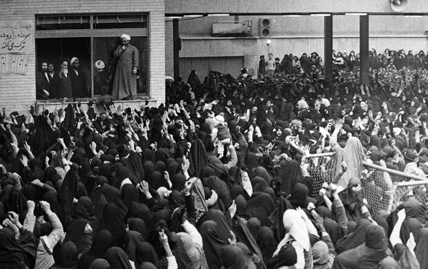 امام احیاگر ارزشهای زنان بود امام احیاگر ارزشهای زنان بود
