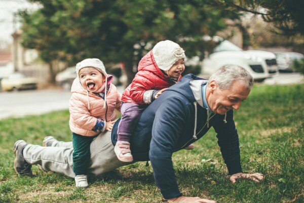 امروزه با تغییر روش زندگی سالمندان از محوریت خانواده‌ حذف ‌شده‌اند