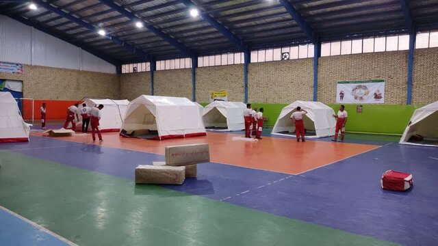 صاحبان منازل آسیب دیده در کاشمر امشب را در فضای باز سپری کنند/۶ پس لرزه در کاشمر به ثبت رسید