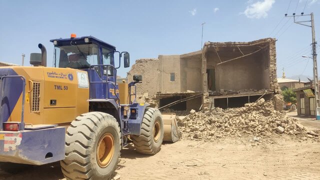 آغاز عملیات احداث و تعمیر ۳۵۰۰ واحد خسارت دیده از زلزله در کاشمر
