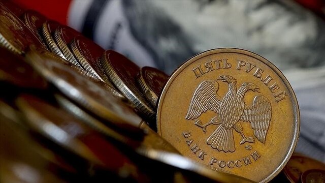 روبل روی دلار را کم کرد روبل روی دلار را کم کرد