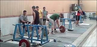 سنگینی وزنه کم توجهی مدیران بر دوش وزنهبرداران کاشمری