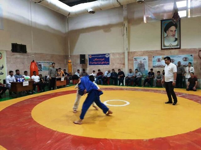 بزرگترین فضای ورزشی درگز فقط ۳۵ درصد پیشرفت فیزیکی دارد