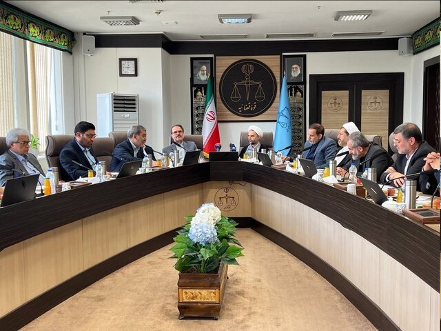 جلسه هفته گذشته مجمع نمایندگان خراسان رضوی با معاون اول قوه قضائیه اهمیت برگزاری جلسات منظم بین مجمع نمایندگان خراسان رضوی و مسئولین قوه قضائیه